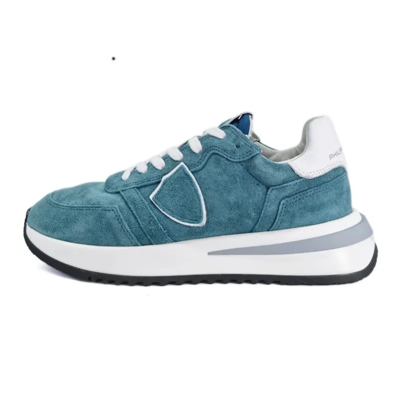 Basket sportswear en velours bleu ciel - Philippe Model - Scarpe