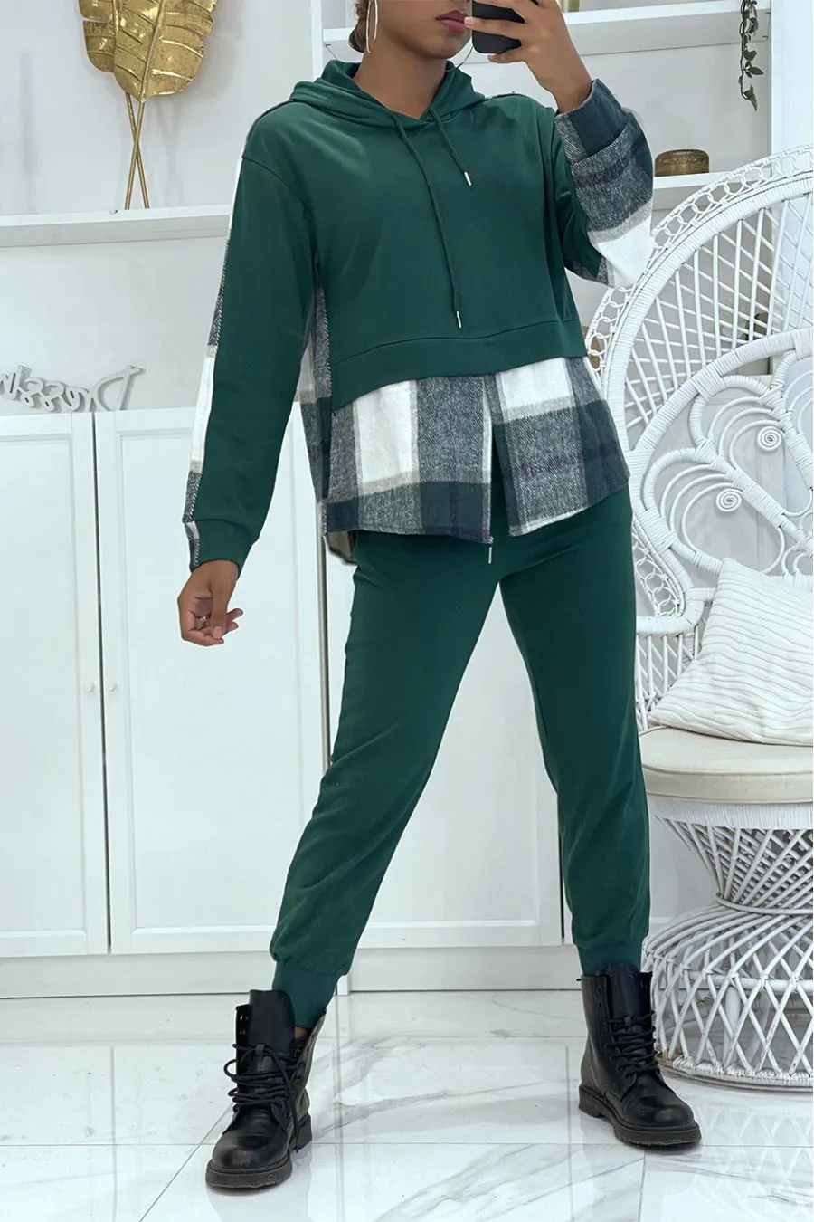 Ensemble de jogging vert canard avec pantalon effet push et sweet 2 en 1 sur chemise à carreaux tendance