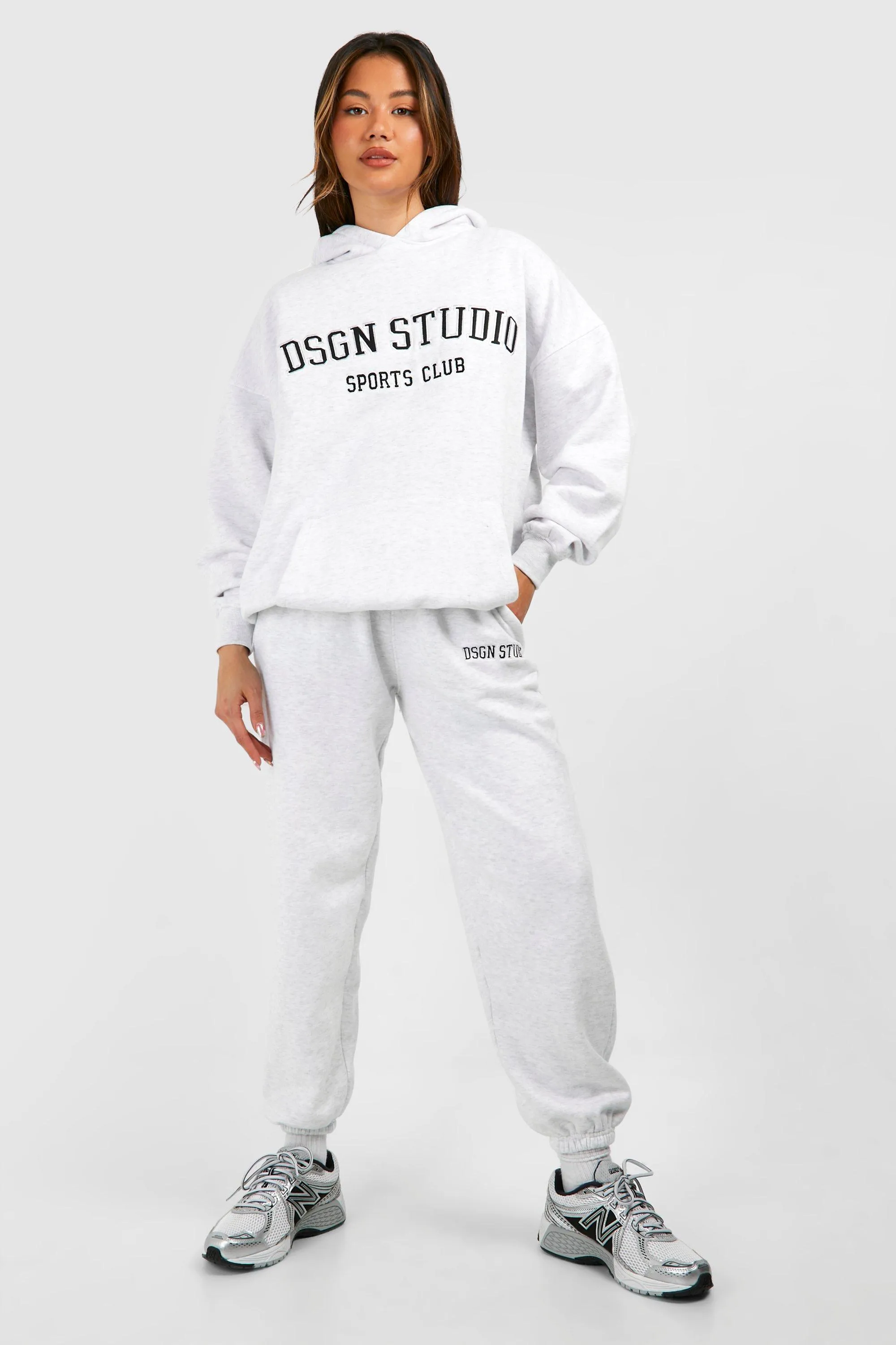 Jogging oversize à slogan Dsgn Studio