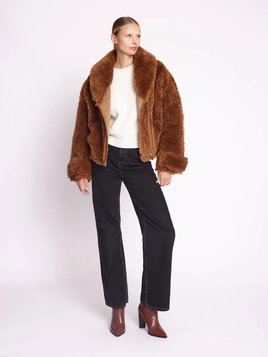 MADIA | Manteau oversize camel en fausse fourrure