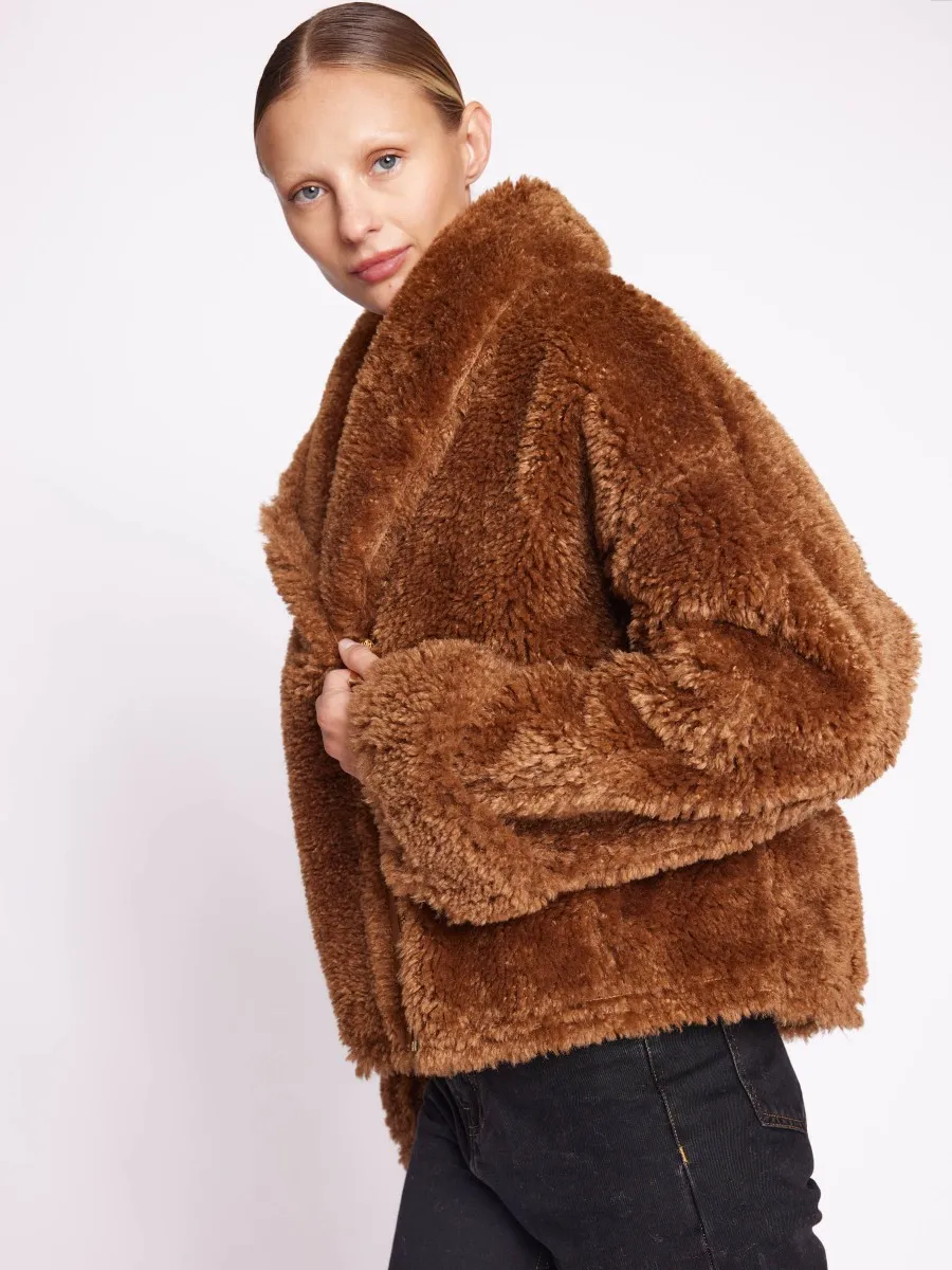 MADIA | Manteau oversize camel en fausse fourrure