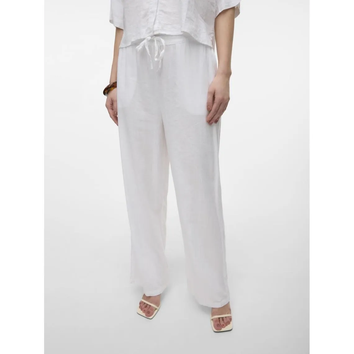 Pantalon à jambe large taille moyenne blanc en lin Lara | 3 Suisses