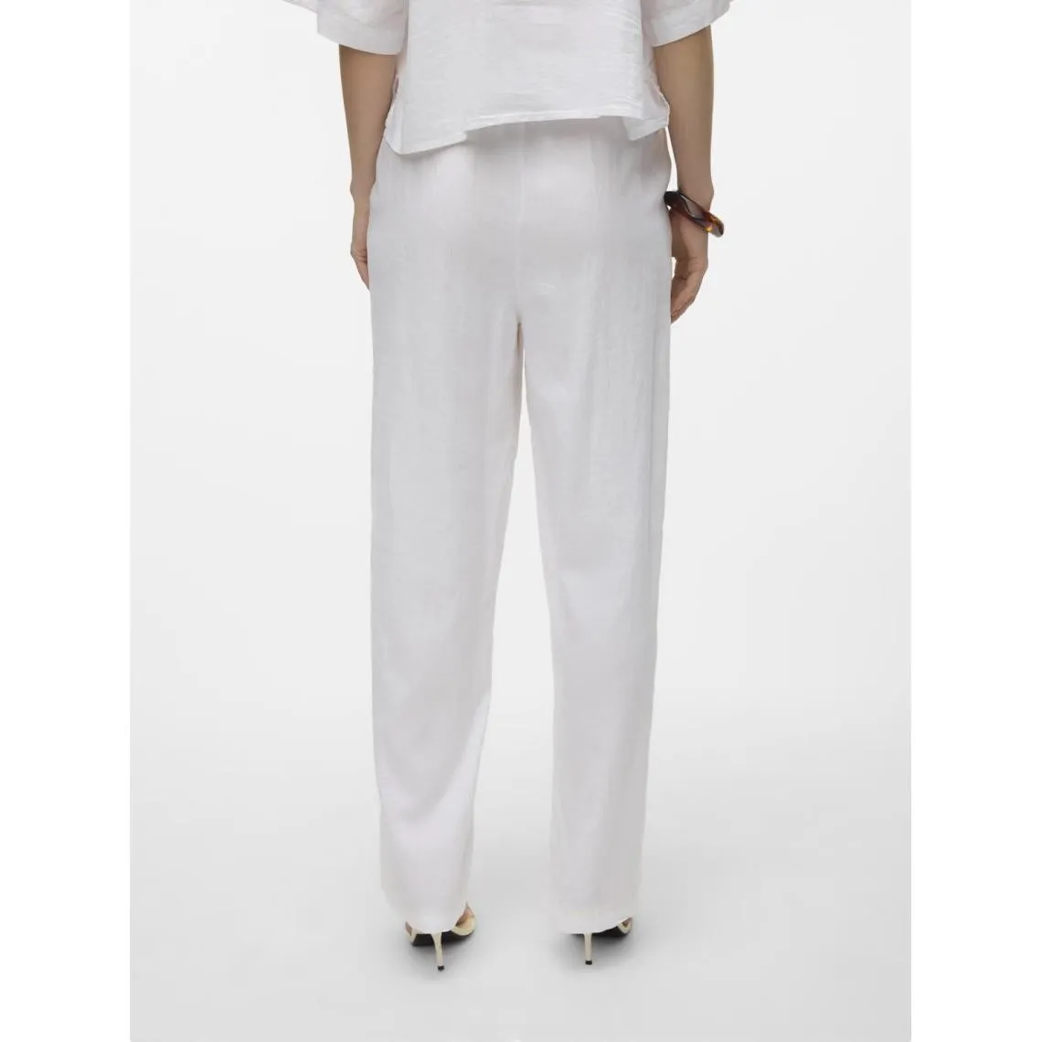 Pantalon à jambe large taille moyenne blanc en lin Lara | 3 Suisses