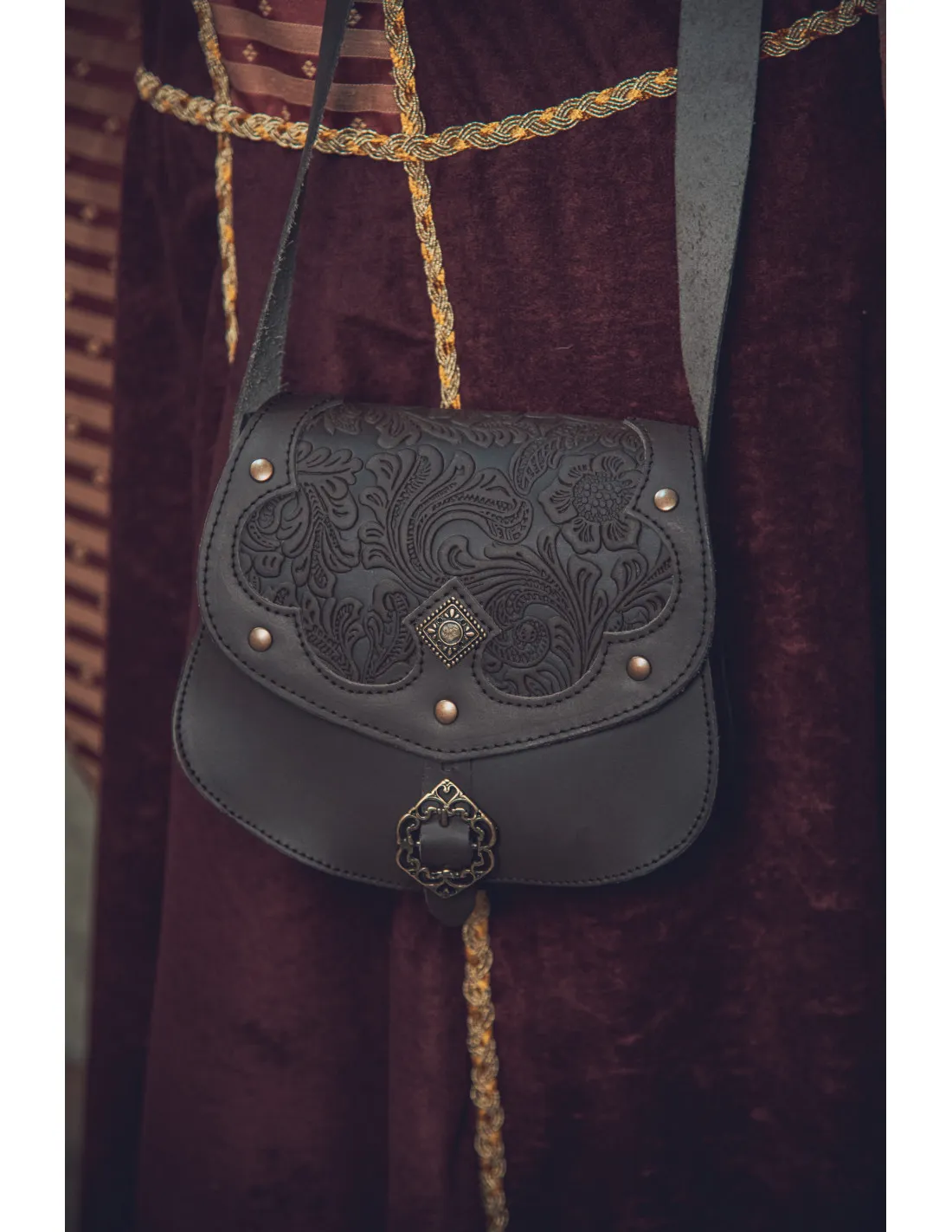 Sac médiéval, bandoulière, en cuir gaufré, à accrocher ⚔️ Boutique Épées