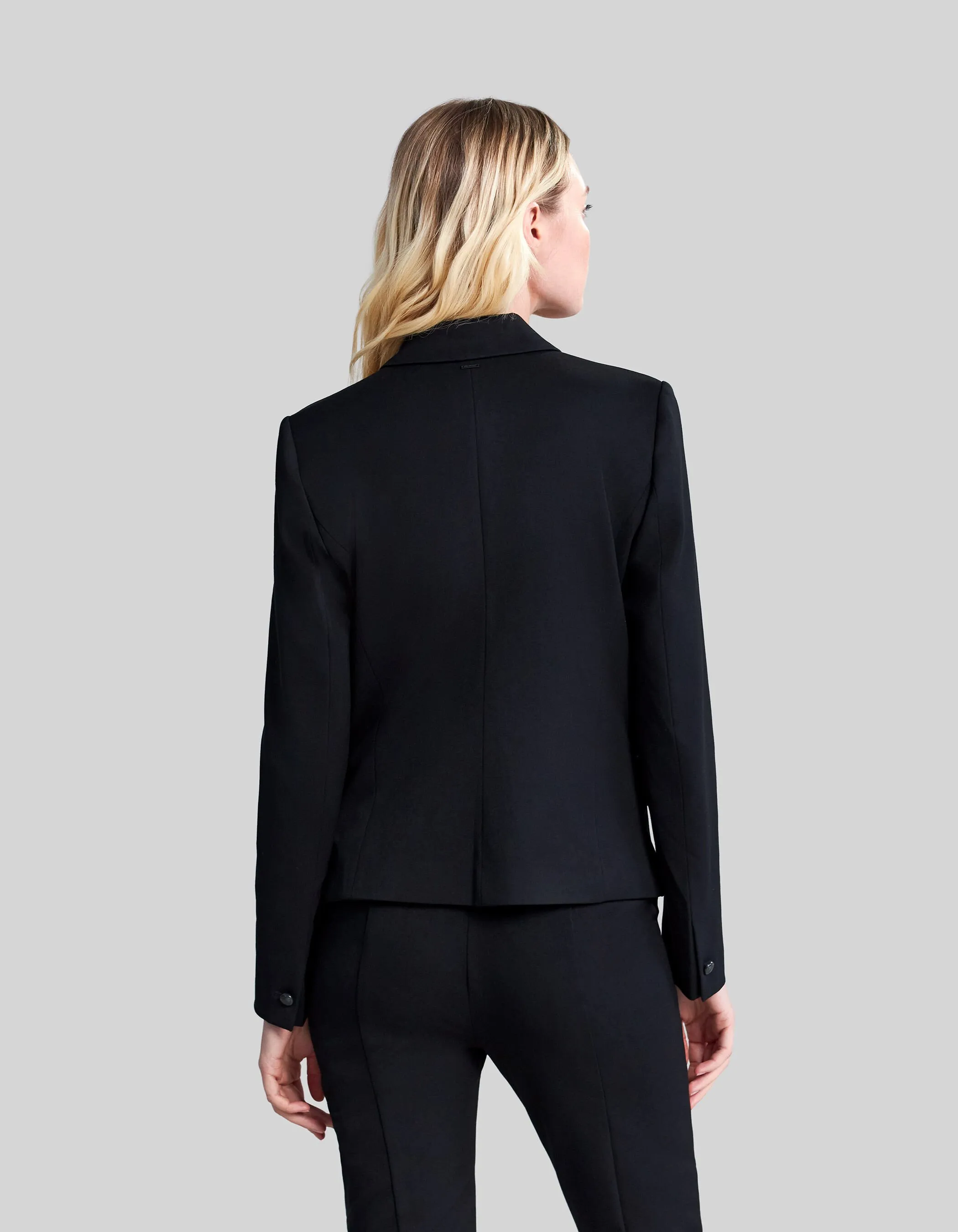 Veste tailleur en twill noir coupe ajustée femme